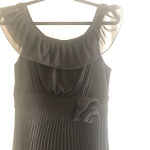 Black Dress - NWT. Joseph Ribkoff - size 8